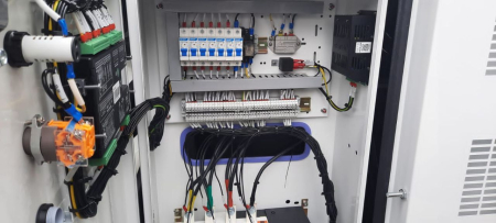 AD-50-Т400 в кожухе со встроенным АВР фото